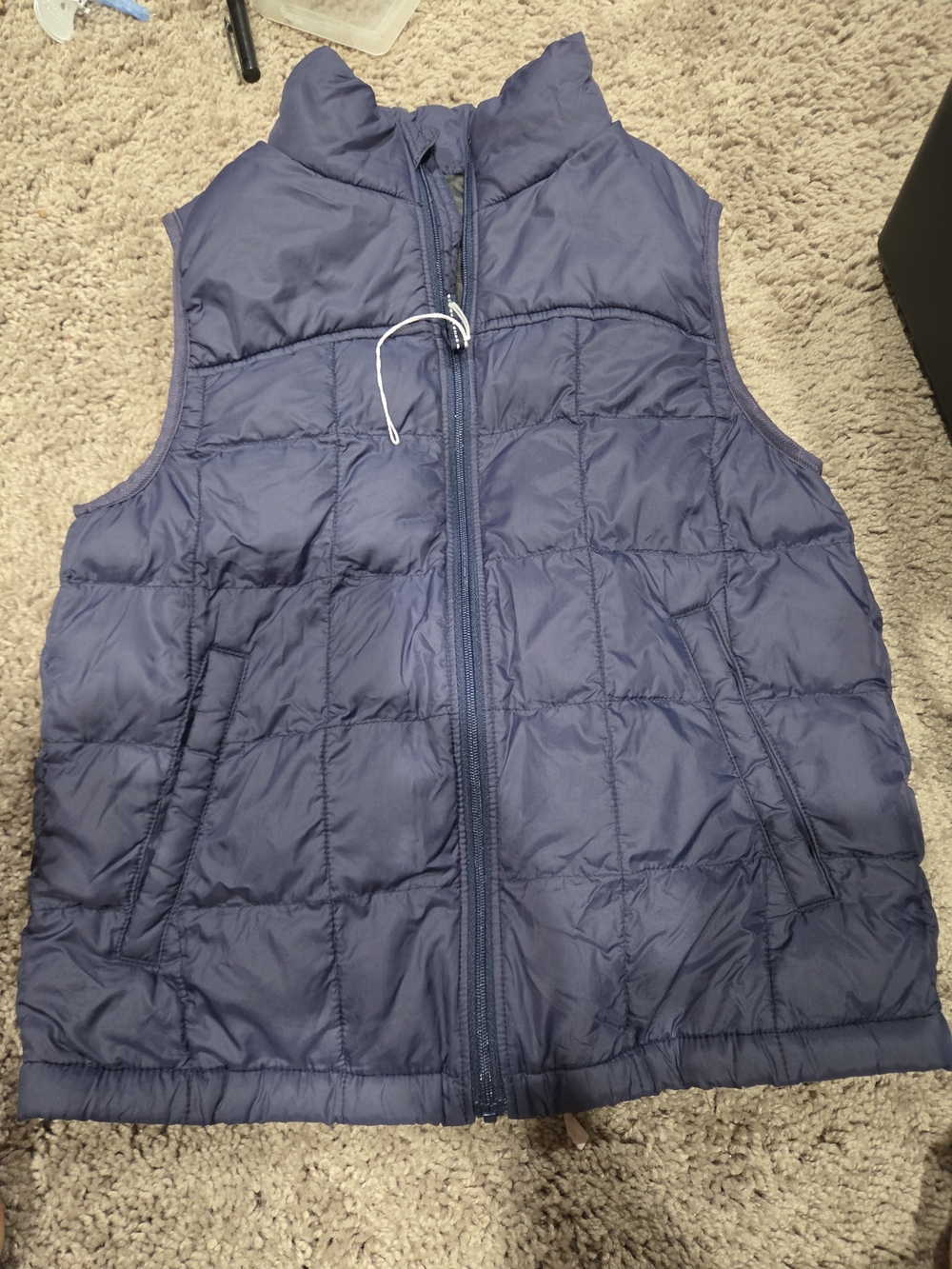 Uniqlo Navy Quilted Kids Puffer Vest, size 6-14